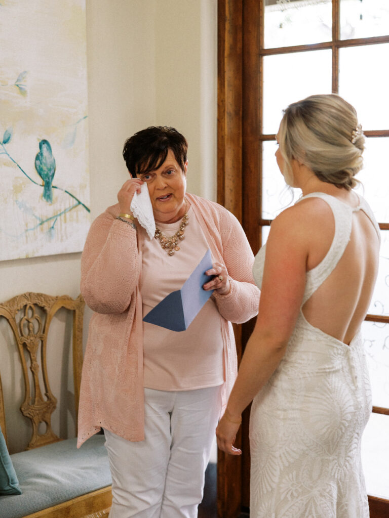 bride's mom crying